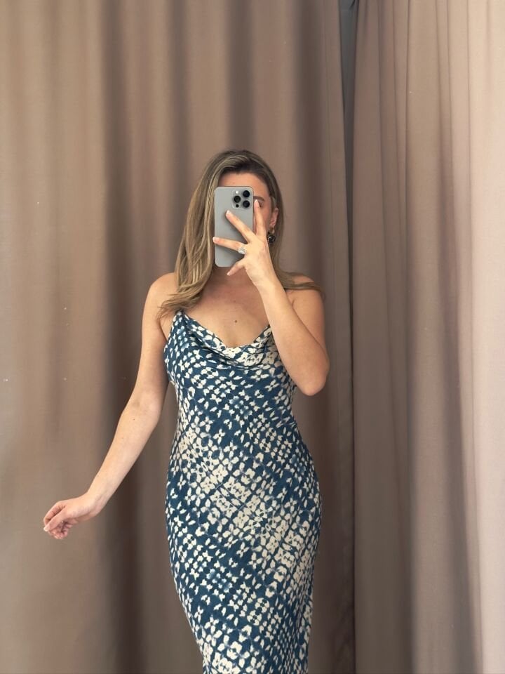 Zara Batik Desenli Sırt Dekolteli Elbise