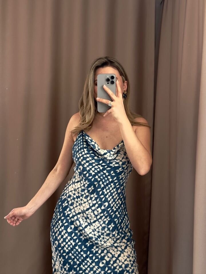 Zara Batik Desenli Sırt Dekolteli Elbise
