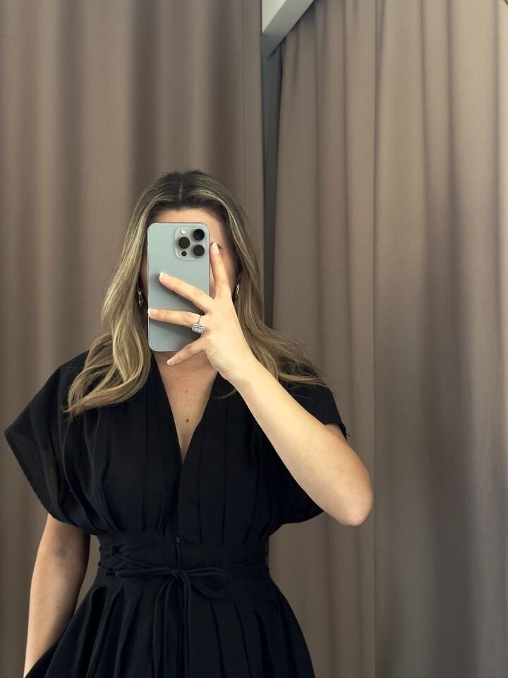 Beli Bağcıklı V Yaka Midi Elbise