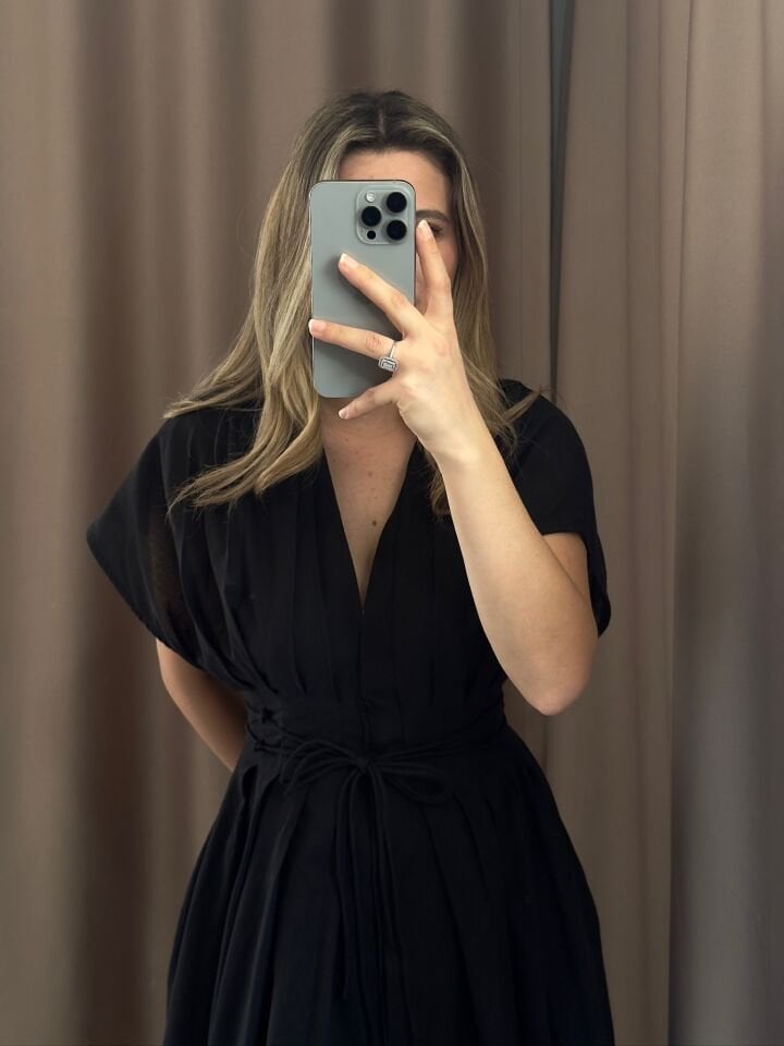 Beli Bağcıklı V Yaka Midi Elbise