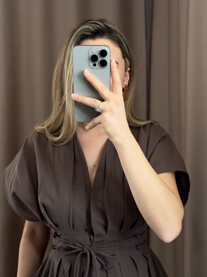 Beli Bağcıklı V Yaka Midi Elbise