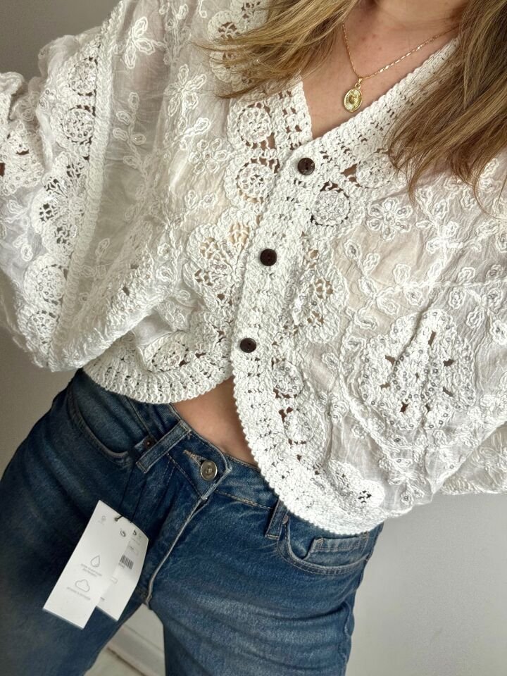 Fisto İşlemeli Payet Detaylı Ekru Kimono