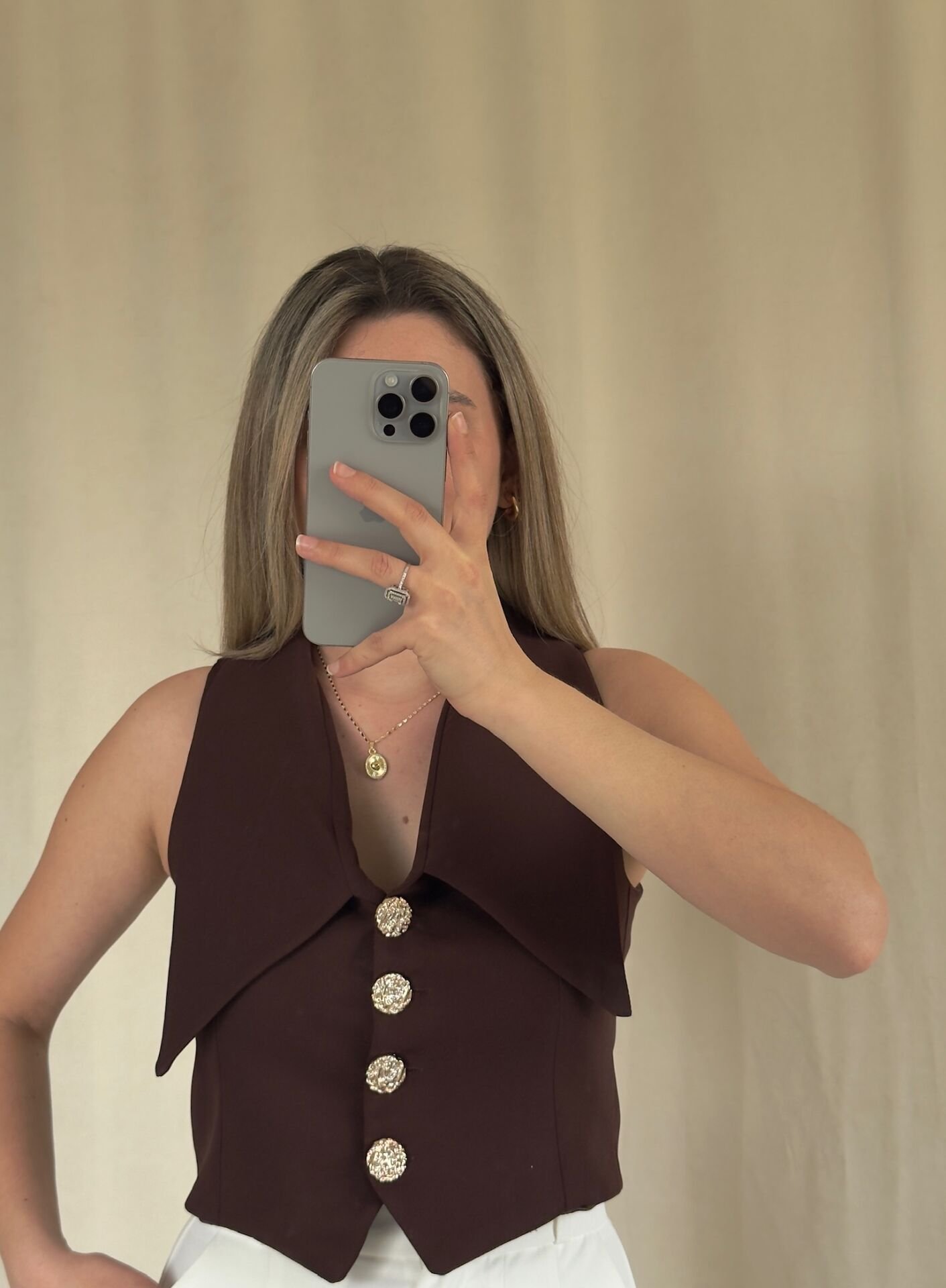 Mendil Yaka Gold Düğmeli Yelek